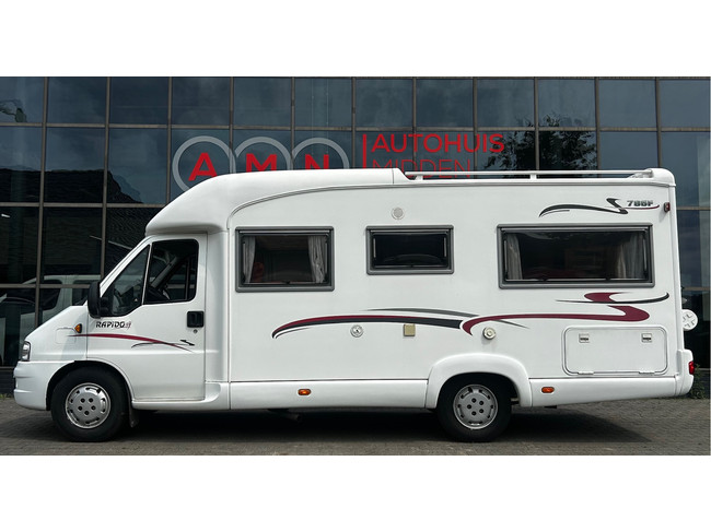 RAPIDO 786F 130PK Top indeling,Elekpakket,Airco,Navi,Achteruitrijcamera foto: 2