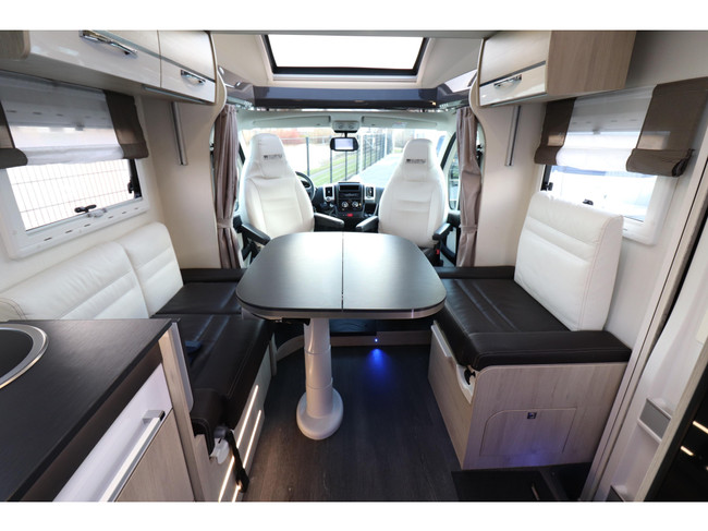 Chausson Titanium 738 XLB QUEENSBED + HEFBED foto: 13