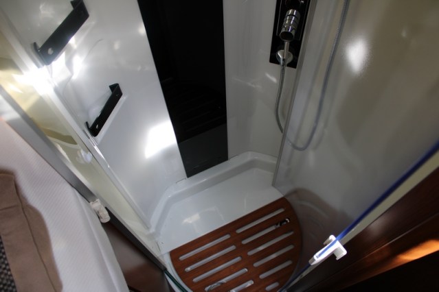 Carthago Chic E Line I 50 Yachting Fiat ocasi&oacute;n 05-2017 transmisi&oacute;n autom&aacute;tica Sistema de nivel (120 foto: 71