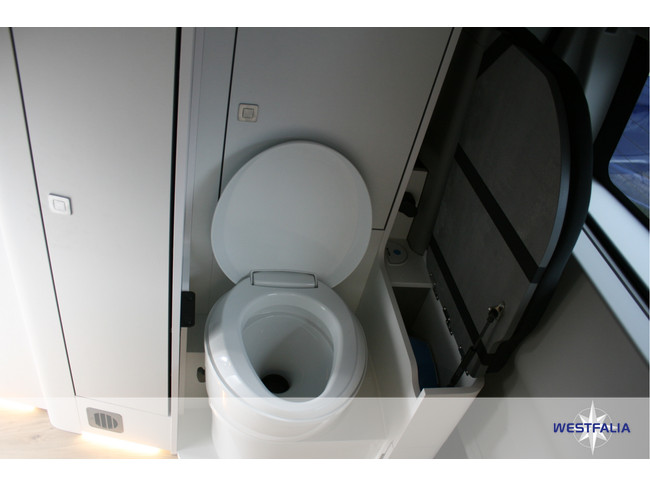 Westfalia Ford Nugget Plus 170 PS Automatik inkl. Toilette Foto: 16