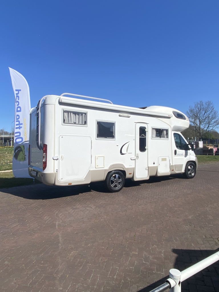 CI Mizar Garage Living 3.0 MultiJet 180 PK, Alkoof, Dwars-bed achter, Garage, Motor-airco, Zeer compleet, 1e eigenaar, Bj, 12 – 2007. Camper centrum on the road Marum  foto: 33