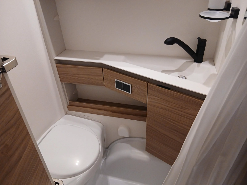 Dethleffs Nomad 460 EL foto: 10