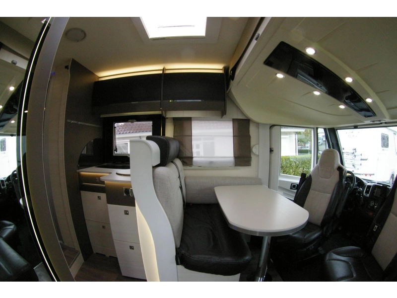 Chausson Exaltis 6028 EB Queensbed, Hefbed.  foto: 7