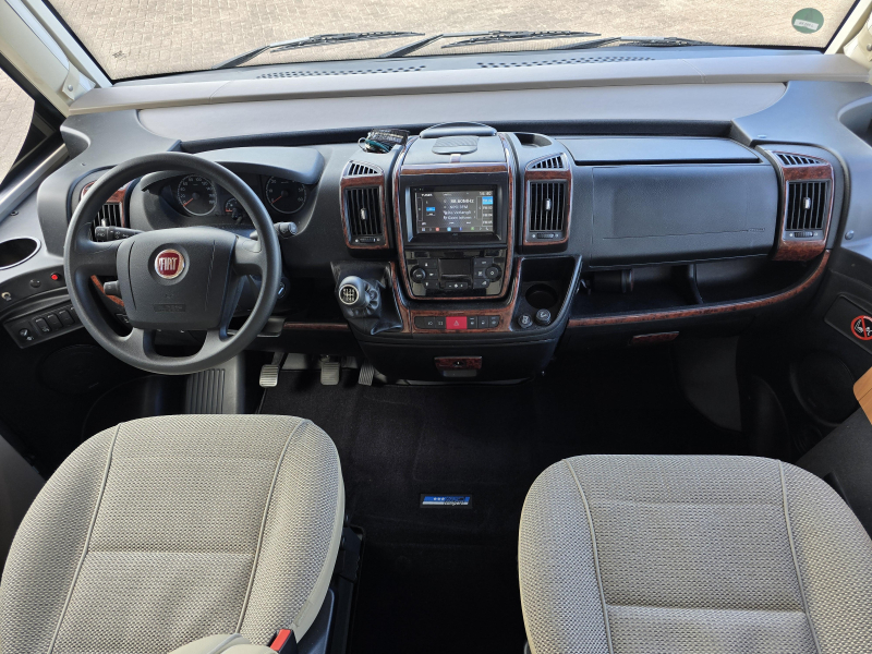 Hymer B 588 in top staat 2014  foto: 10