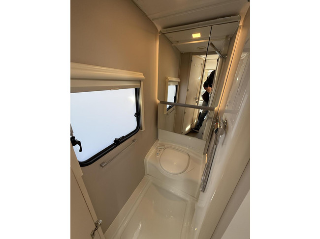 Adria Adora 522 UP Als Nieuw met Airco Mover voortent foto: 21