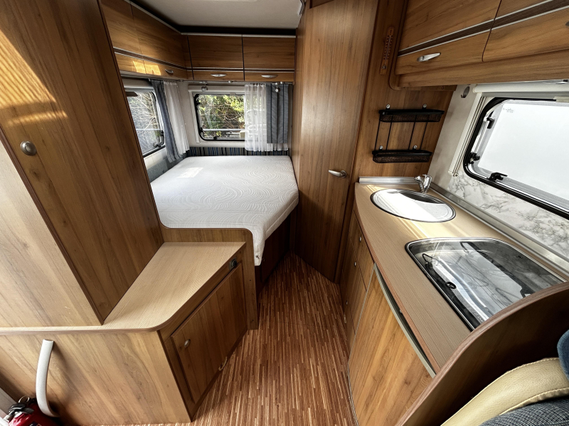 Bürstner Nexxo T 610 Fransbed/6-m/INRUILKOOPJE  foto: 12