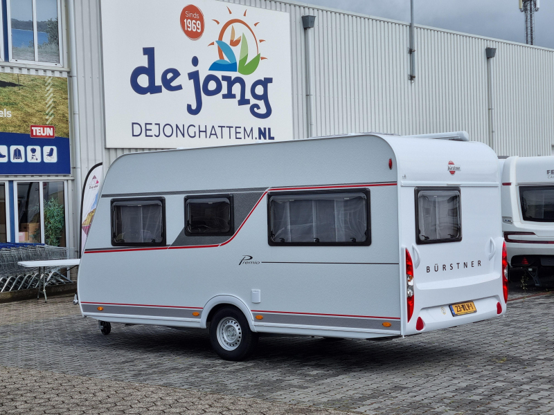 B&uuml;rstner Premio 395 TS Cassette awning-Awning photo: 1