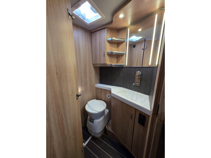 Knaus Sky TI 700 MEG Platinum Selection Foto: 11