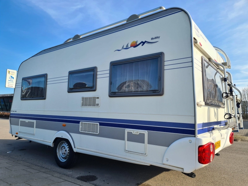 Hobby De Luxe 460 UFE met Luifel  foto: 2
