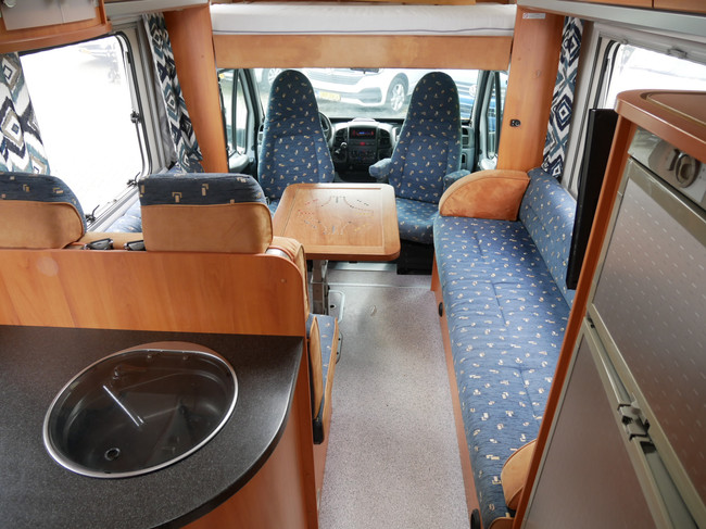 Weinsberg Meteor, Alkoof, Veel ruimte 6.50 Meter Alkoof foto: 10