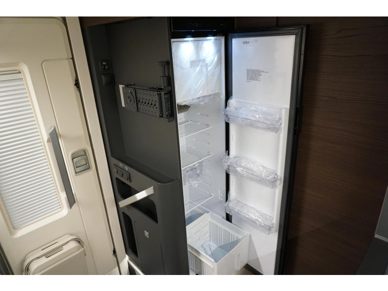 Adria Coral MB Supreme 670 DL  foto: 14