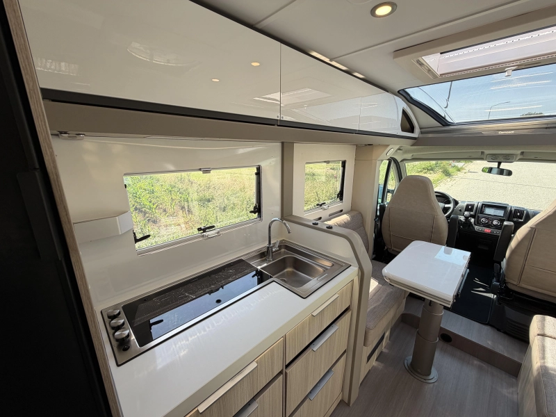 Adria Compact Supreme DL Face-to-Face, 160PK  foto: 9