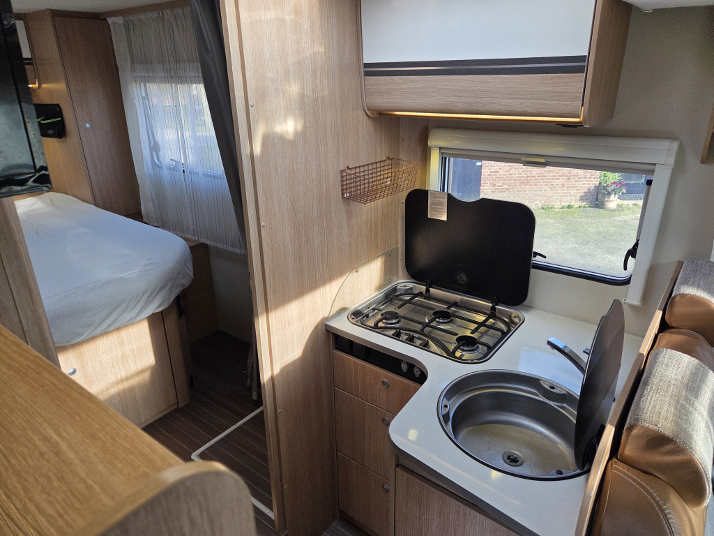 Sunlight T69i 2018 Fiat 150 PS Queensbett Foto: 15