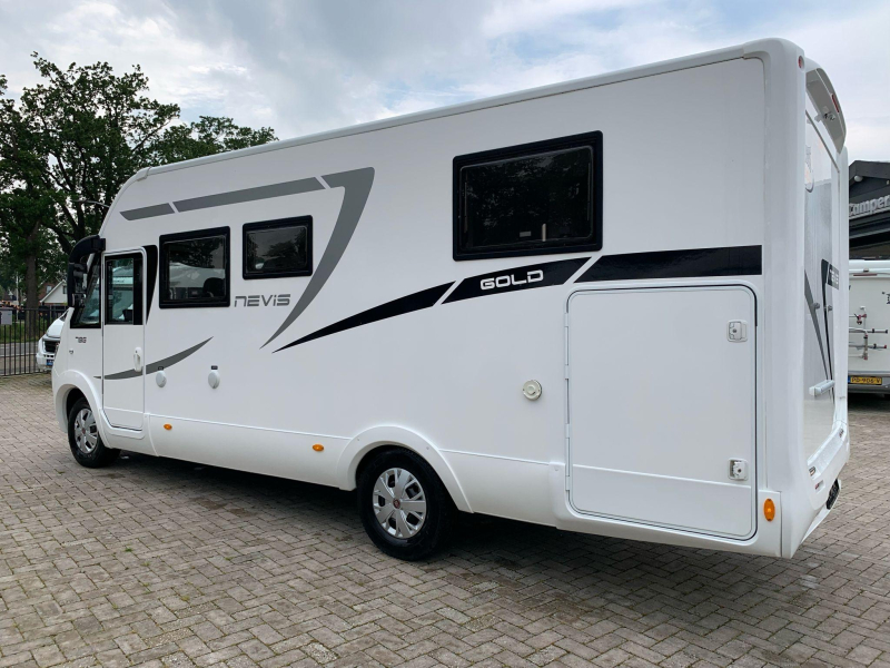 McLouis Nevis 79 G Queensbed Hefbed  foto: 2