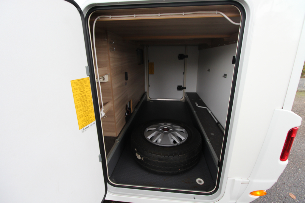 Adria Martix Axess M670 SL foto: 2