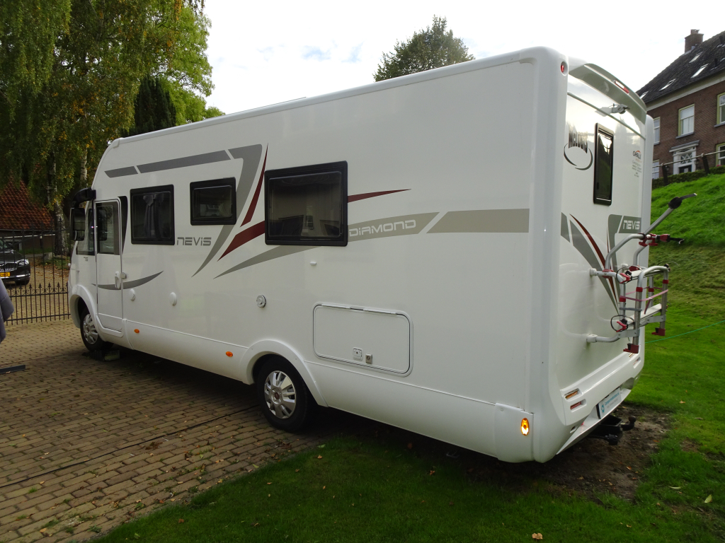 MC LOUIS NEVIS 75 Diamond foto: 1