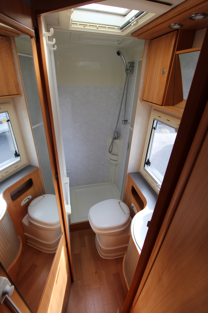 Adria Coral 650SP photo: 9