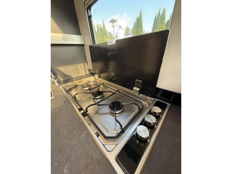 Adria Coral Plus 670 SL -VOL ACCESSOIRES  foto: 16