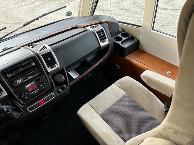 Carthago C-TOURER I 142QB | Comme neuf | 5.000km| Lit pavillon photo: 13