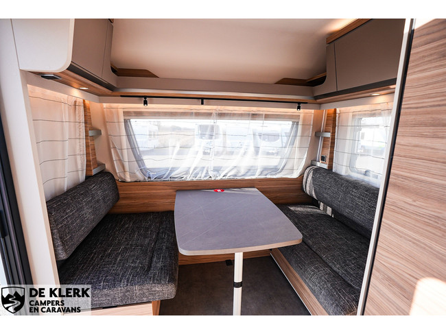 Dethleffs Nomad 460 EL Christmas Special foto: 8