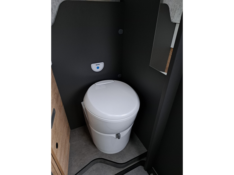 Dethleffs Globetrail VW Performance 600 DR photo: 13