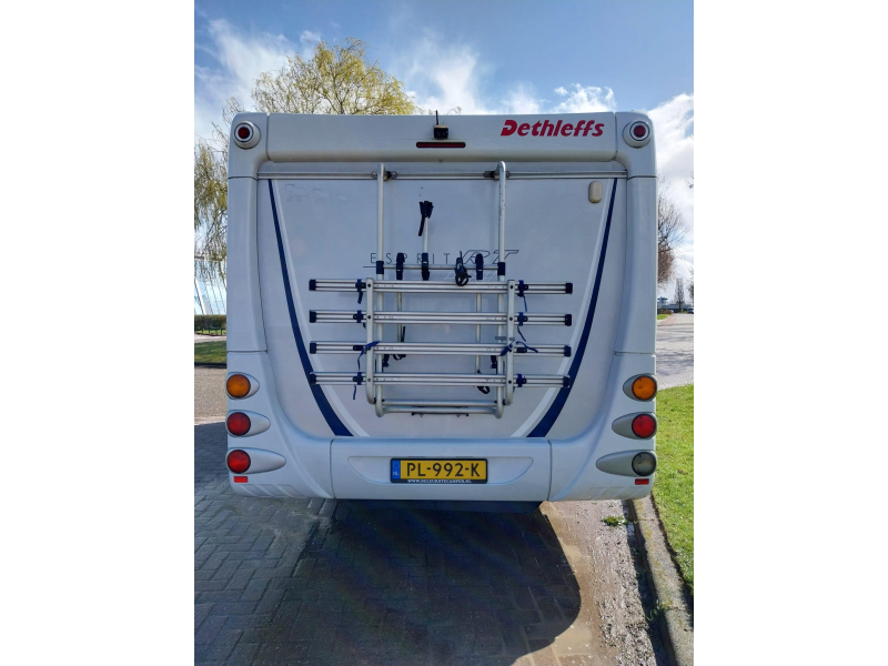 Dethleffs Globetrotter 6844 RT met mooi fransbed  foto: 20