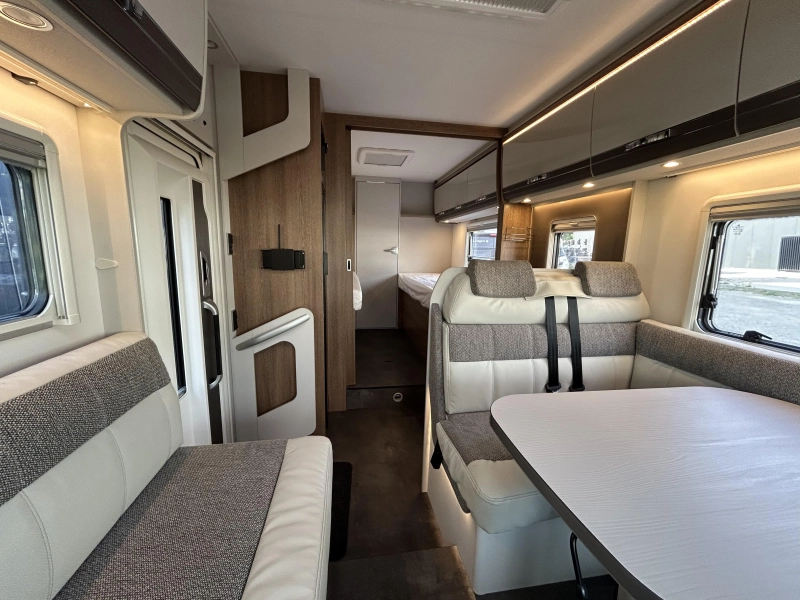 Dethleffs Trend T 7017 EB Automatic + low beds photo: 1