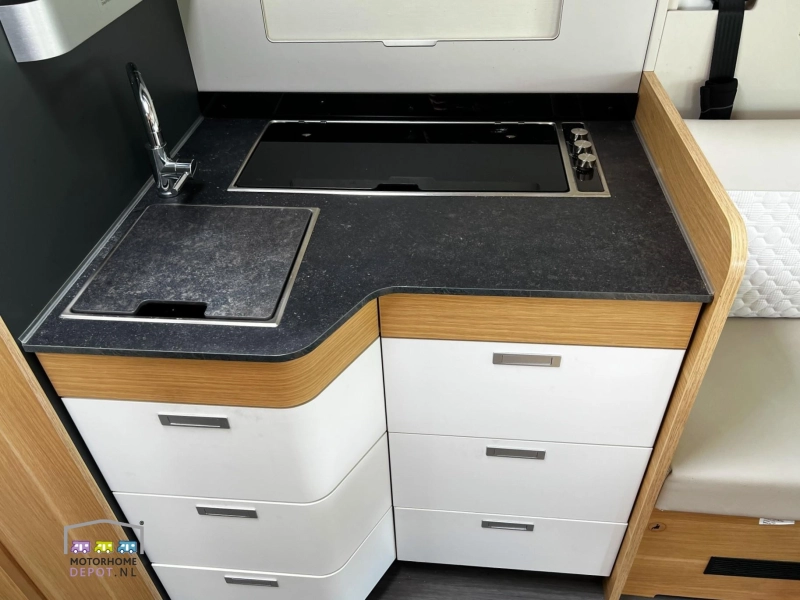 Adria Matrix 670 DL Eerste eigenaar!  foto: 5