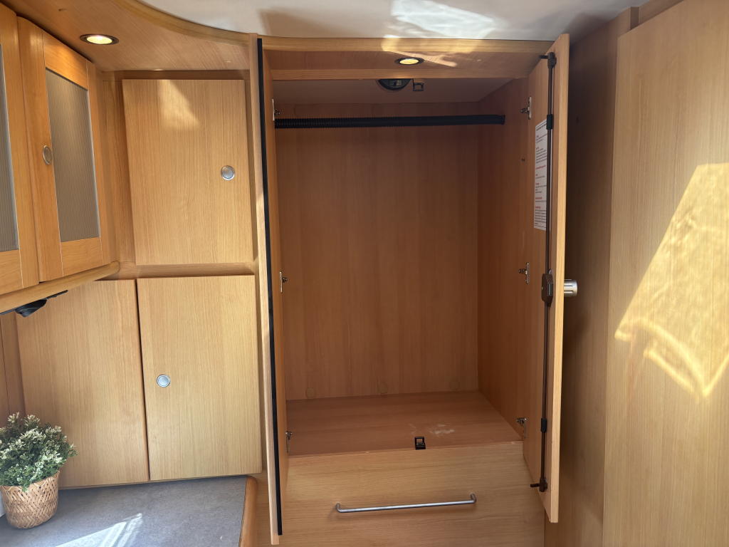 Tec ROTEC HEFBED + RONDZIT AIRCO LPG FIAMMA SLOTEN  foto: 9