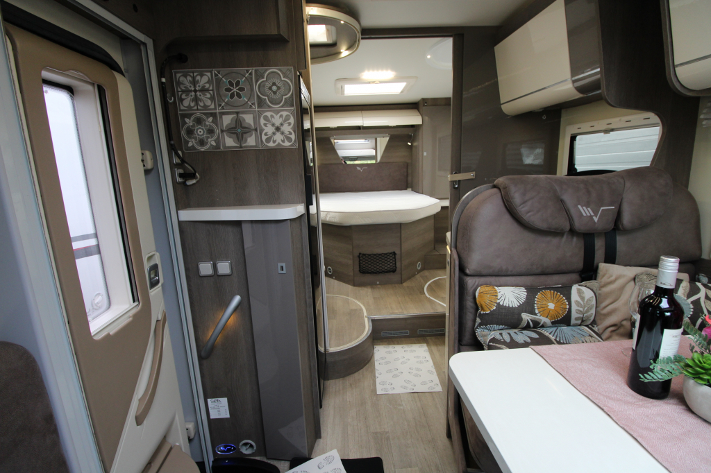 Mobilvetta K silver 54*Queensbed+hefbed* foto: 11