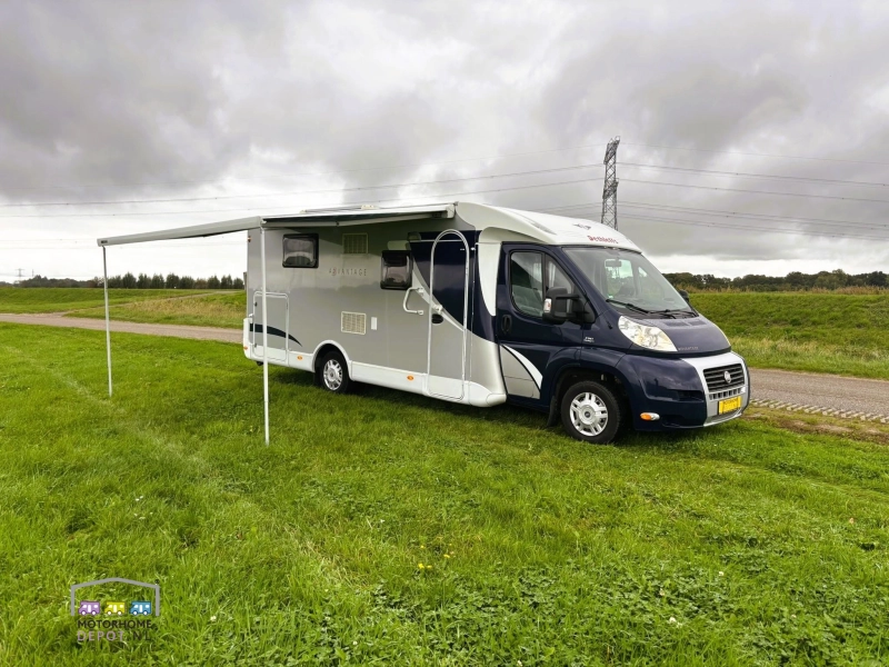 Dethleffs Advantage 6951 T foto: 2