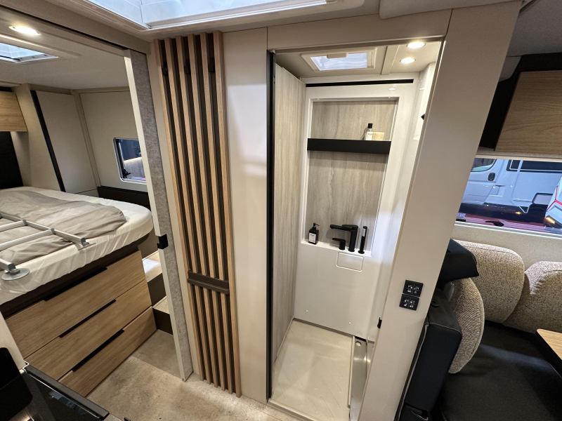 Bürstner Signature Primeur:Signature SFT 7.4  foto: 13