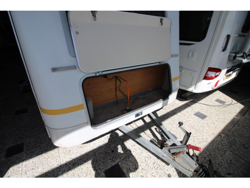 Knaus Sudwind 395 H Voortent  foto: 16
