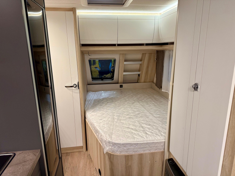Hobby De Luxe 460 UFE foto: 6