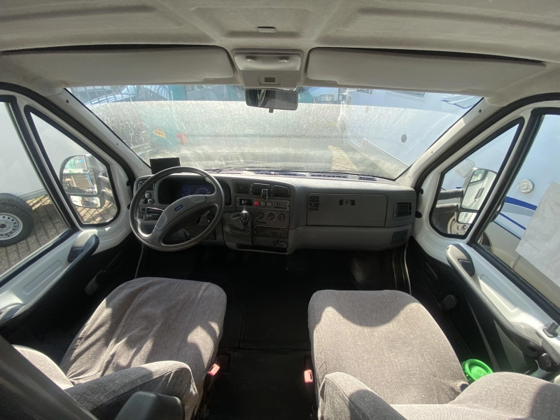 Dethleffs Globetrotter 6 PERS Met stapelbed &XXL garage  foto: 6