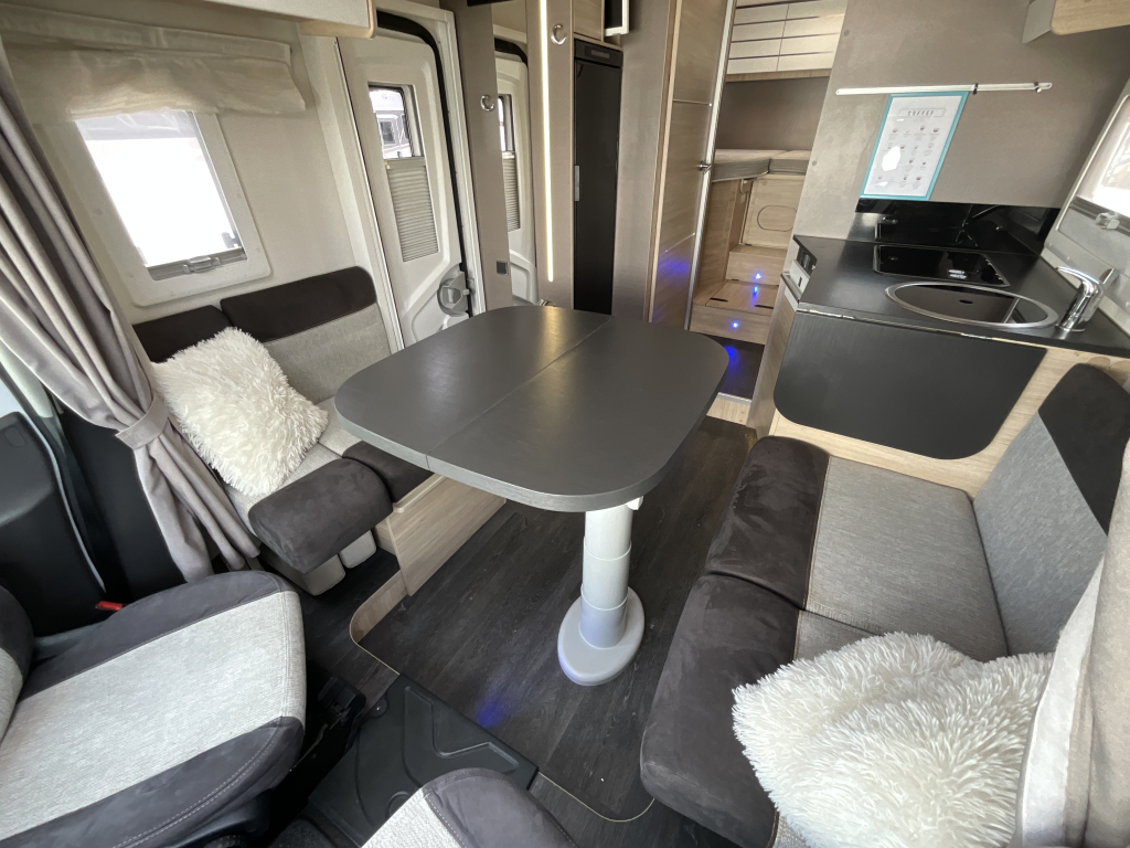Challenger 337 GA met enkele bedden foto: 14