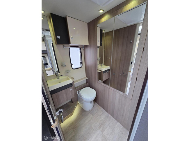 Challenger Graphite 290 camper ☆Hefbed cruise Euro-5 2015☆ foto: 17