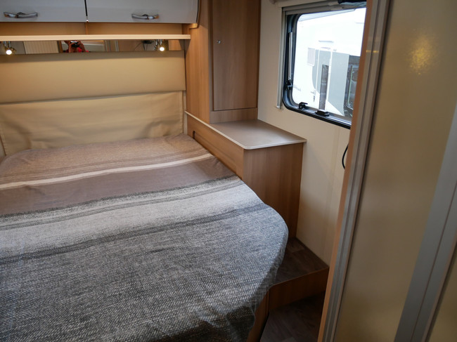 ROLLER Team Auto-Roller 265 TI, Cama Queen, Cama abatible, &iexcl;&iexcl;Garaje XXL!! foto: 18