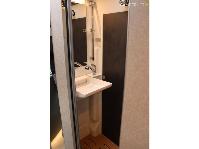 Hymer Grand Canyon S 700 190 PS Automatik 4x4 | Premium-Paket | L&auml;ngsbetten | Lithium | Markise | 6.97m | Dieselheizung | Sitzheizung Foto: 20