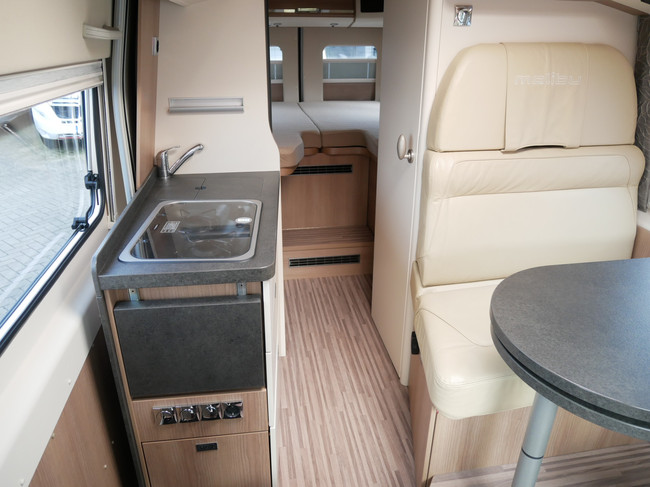 Carthago Malibu Van 640 LE, 9-Traps Automaat, Busbiker, MaxxFan foto: 9