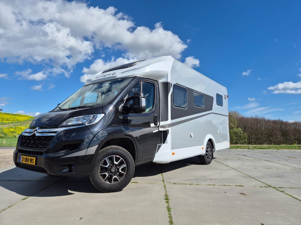Sunlight T67S foto: 0