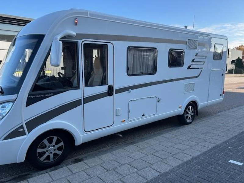 Hymer B584 B588 - automatic - low mileage photo: 2