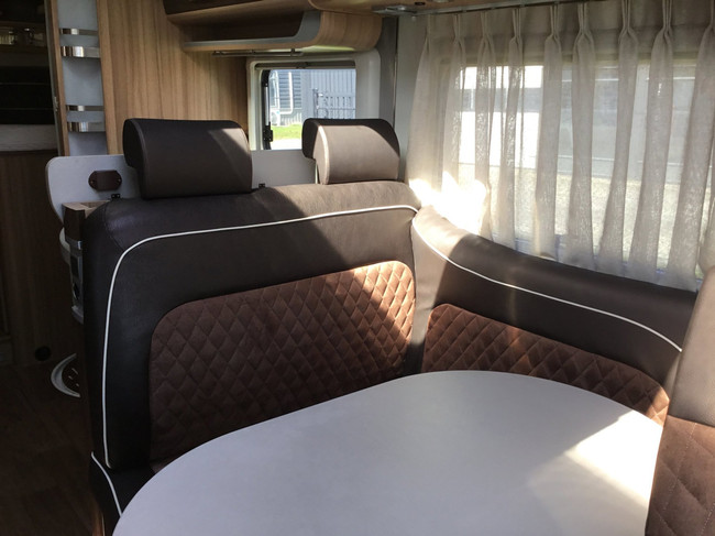 Knaus R22 700 MEG PLATINUM AUTOMAAT, LEVEL, 25.000KM foto: 8