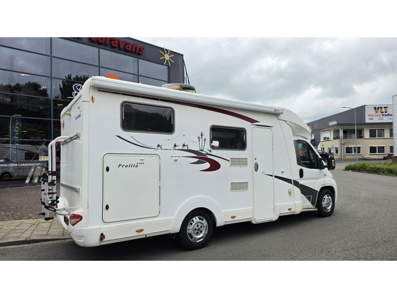 Eura Mobil Profila T 660 EB camas individuales foto: 2