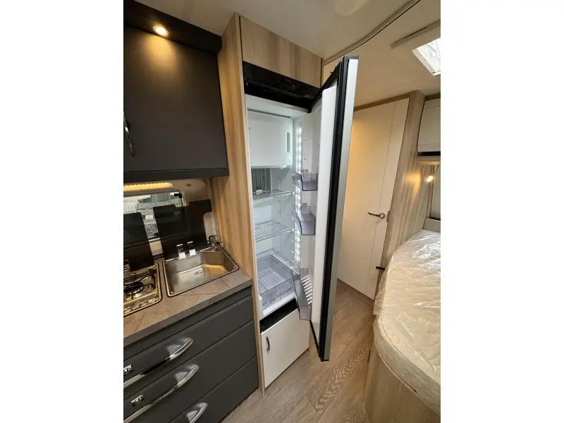 Hobby De Luxe 460 UFE  foto: 5