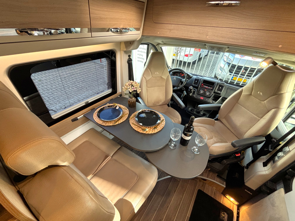 Adria Twin 600 SPT QUERBETT ANH&Auml;NGERKUPPLUNG SOLARPANEL EURO6 Foto: 1
