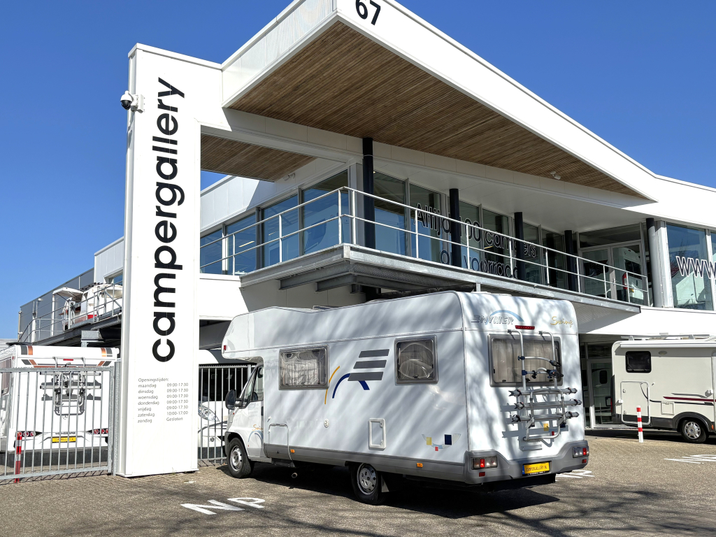 Hymer Swing 622 DWARSBED + HEFBED INRUILKOOPJE! GELIJKVLOERS foto: 20