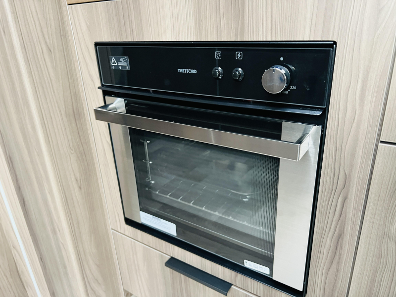 Kabe Royal 560 GLE B2 - KS  foto: 17