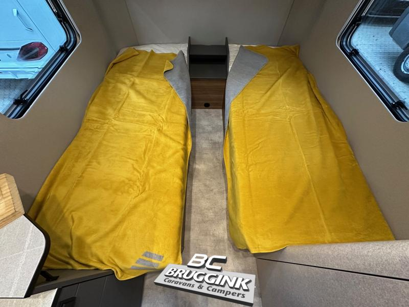 Eriba Novaline 495 SINGLE BEDS photo: 9