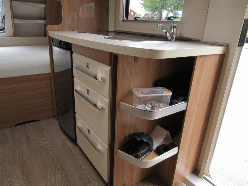 Hobby De Luxe 455 UF SEHR GEPFLEGT UND MIT MOVER Foto: 9